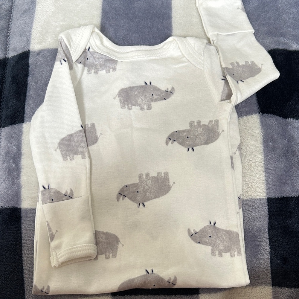 Carter’s PREEMIE | UNISEX |Adorable Rhino Print Baby Sack gown | New no tags. - Picture 2 of 5